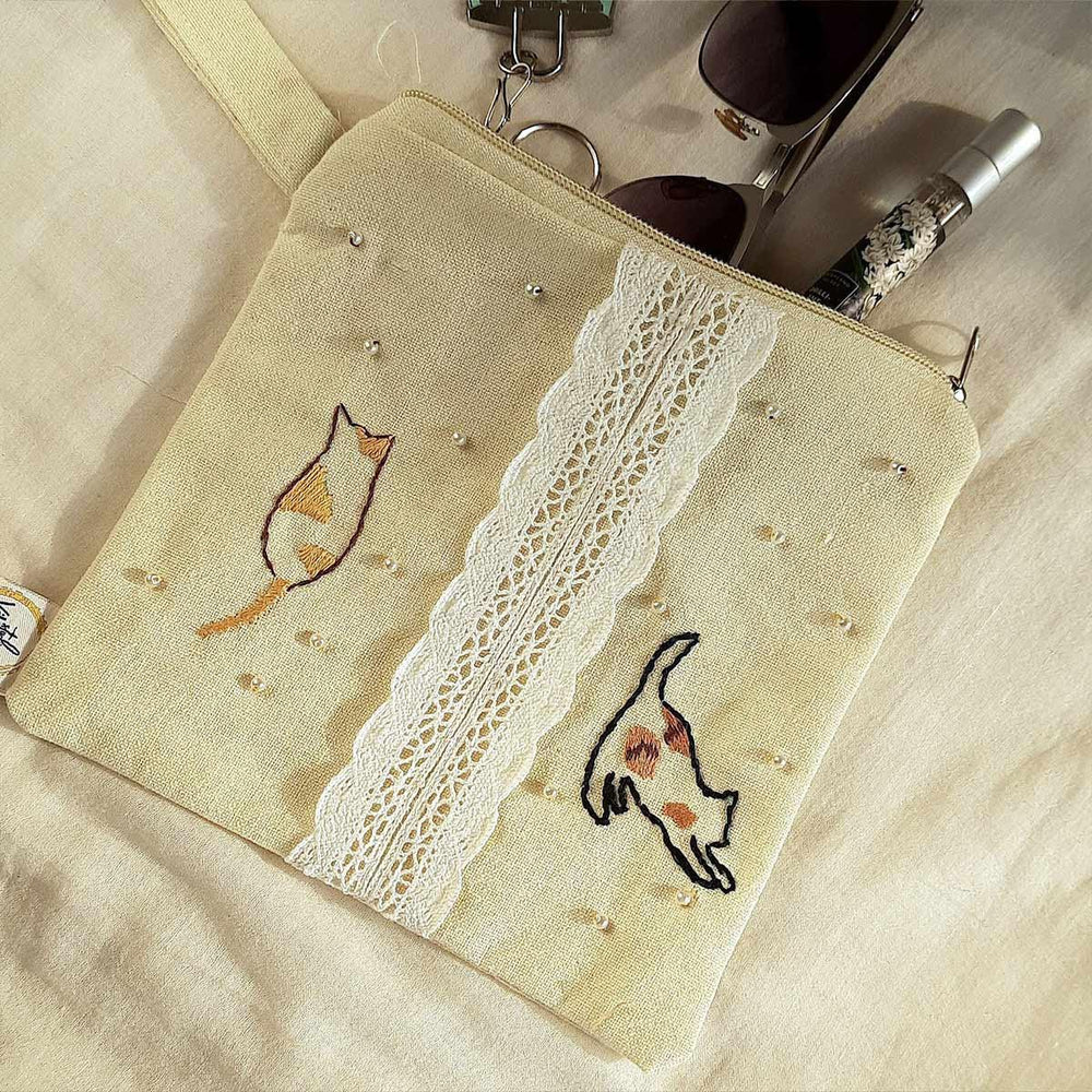 'Two Calicos' Embroidered Travel Pouch