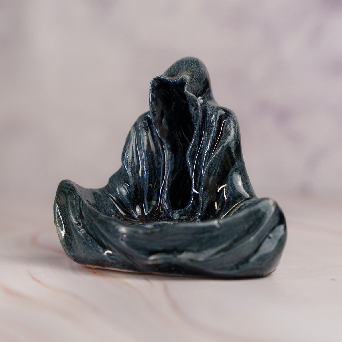 Ceramic Dark Candle Stand