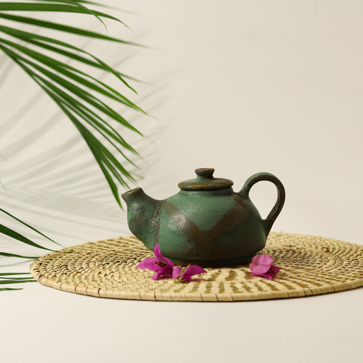 Single Teapot with Cup (Matt Green)
