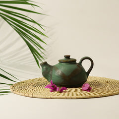 Single Teapot with Cup (Matt Green)