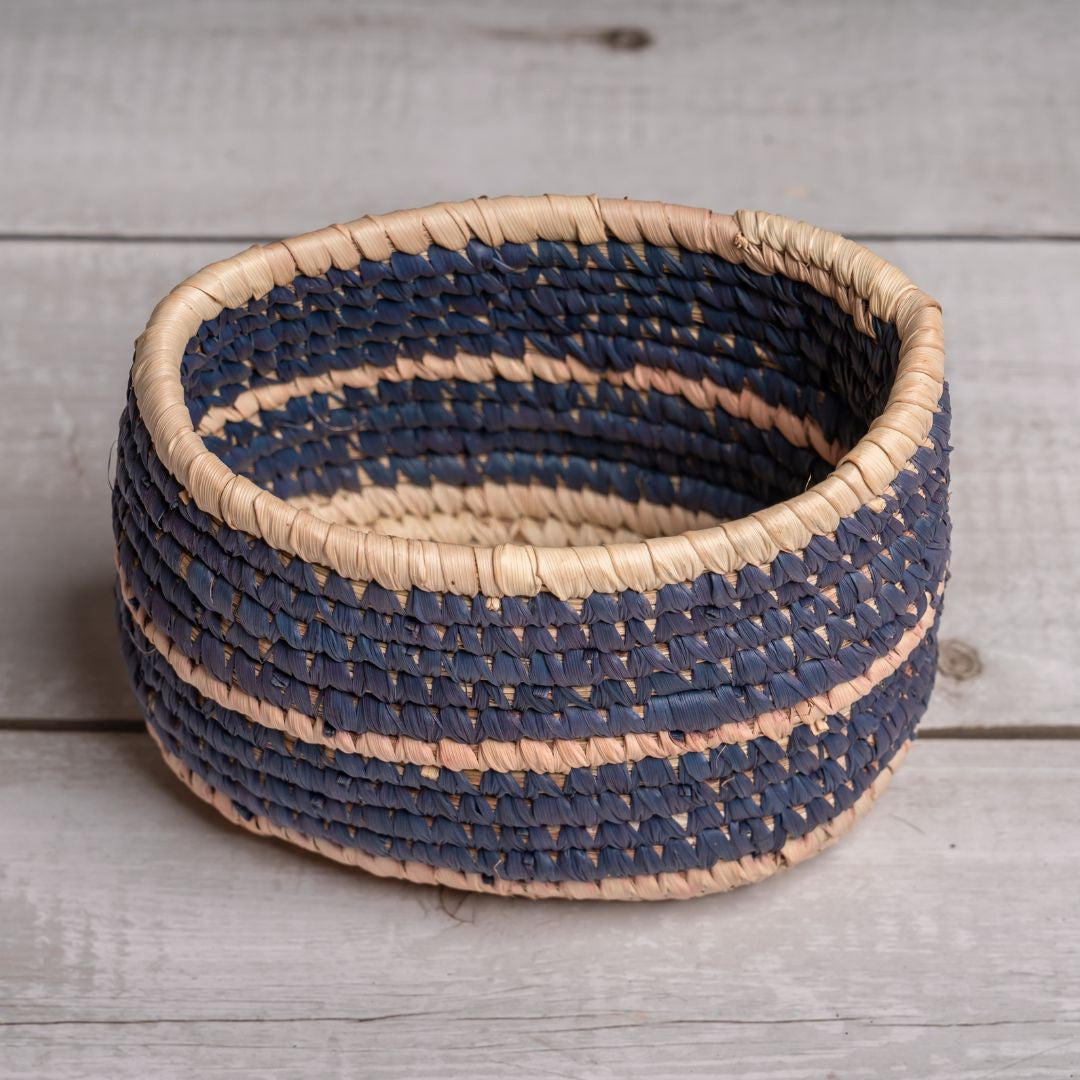 Sabai Grass Purple Pen Stand