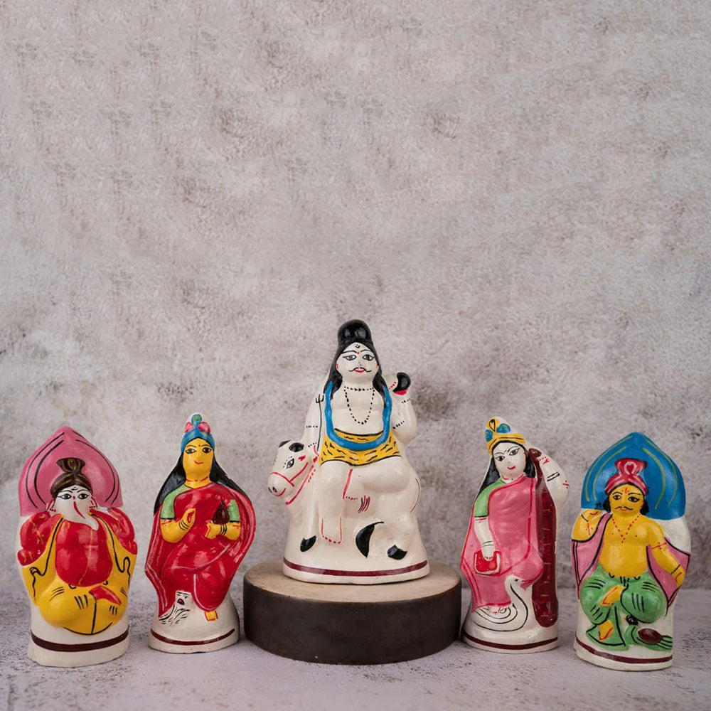 Mojilpur God Dolls