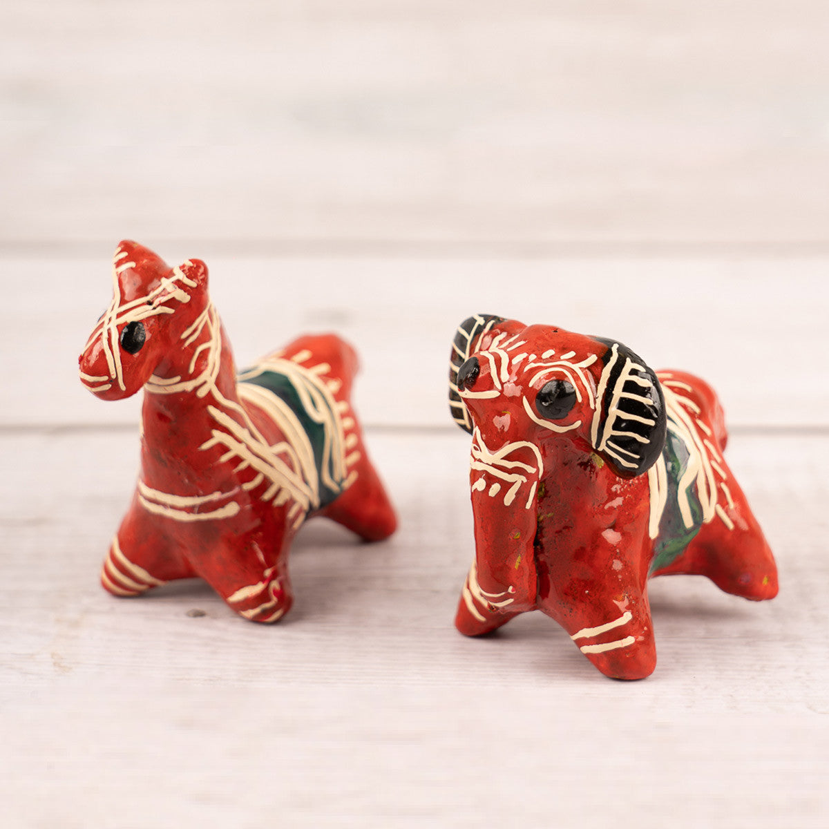 Galar Putul/Shellac dolls Set of Mini Elephant and Horse (Red)