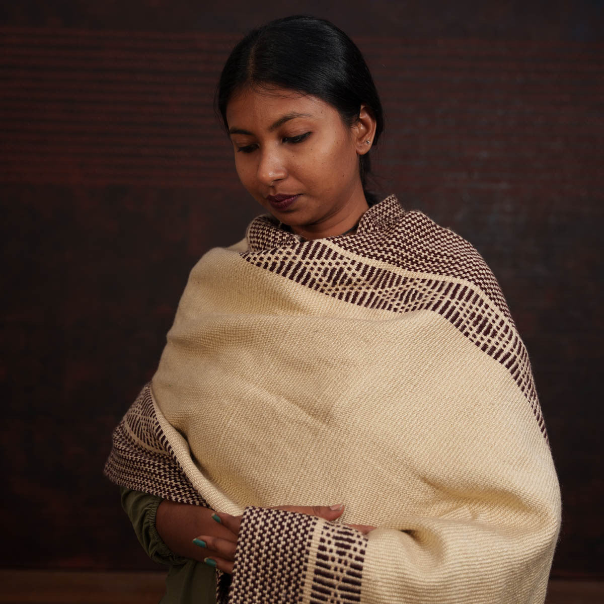 Pure Wool Handwoven White and Ash Shawl