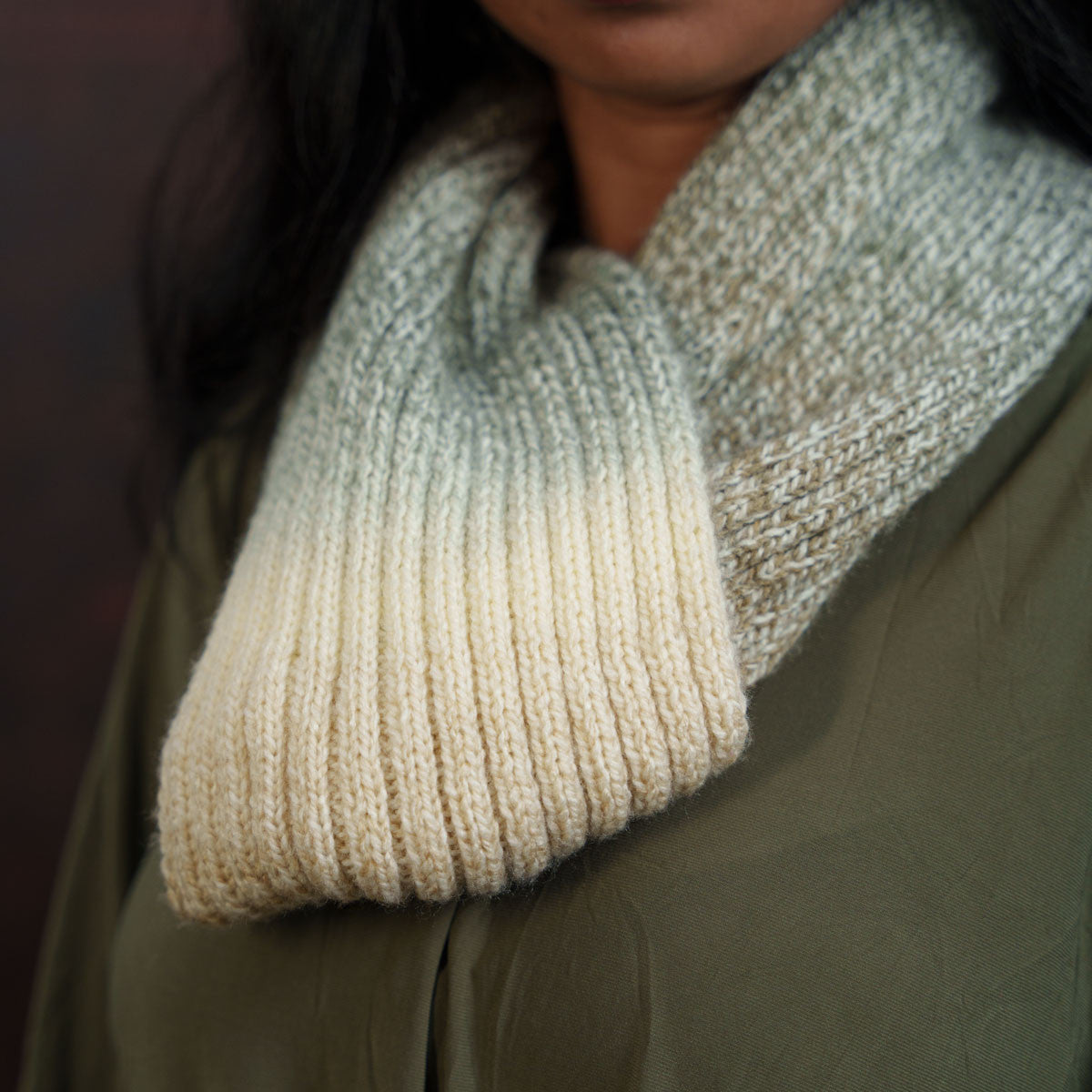 Woolen Grey Handwoven Scarf