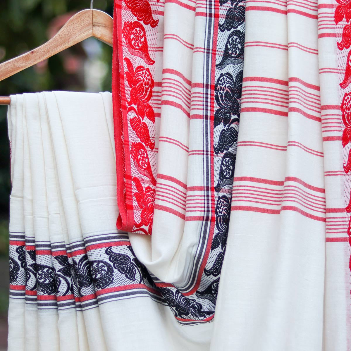 Pachhapere Saree- পাছাপেড়ে শাড়ি