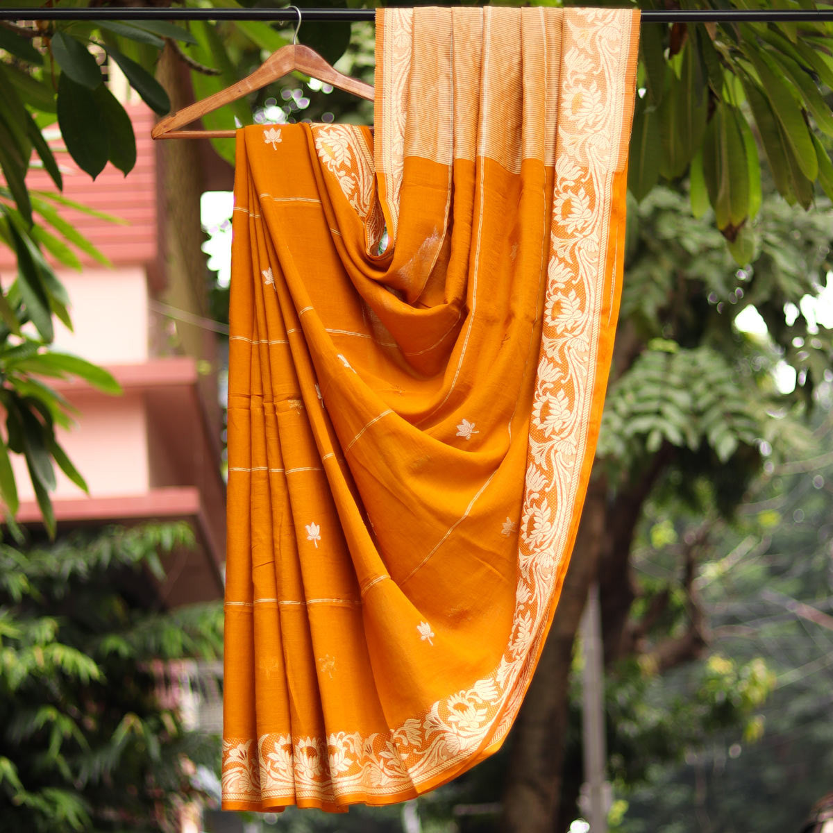 Kamal Lata Saree- কমললতা পাড়ের শাড়ি