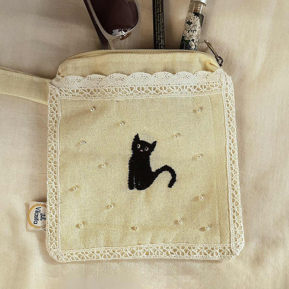 Black Kitty & Snow Embroidered Travel Pouch