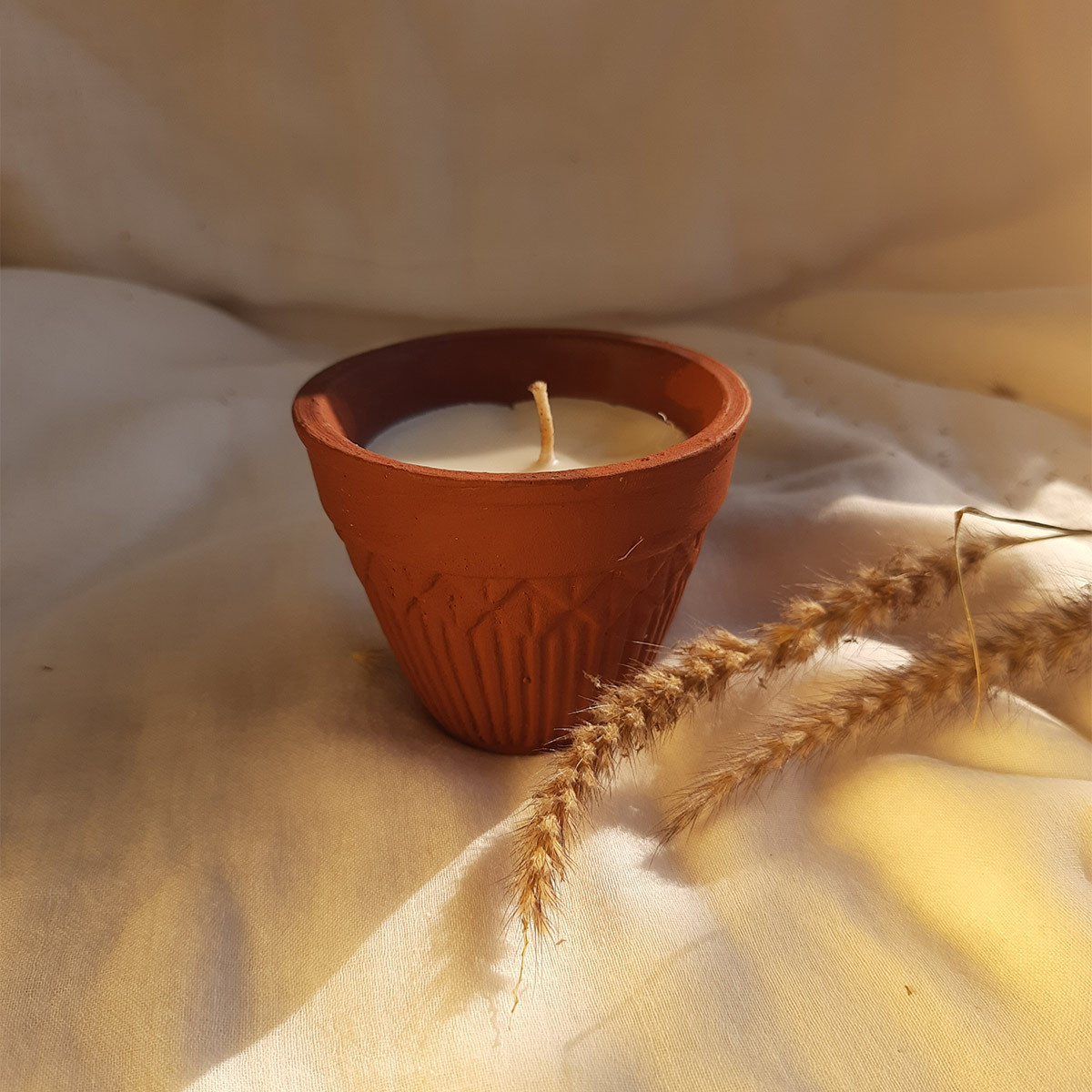 Terracotta Soy Wax Candle (Spicy Ylang Ylang)